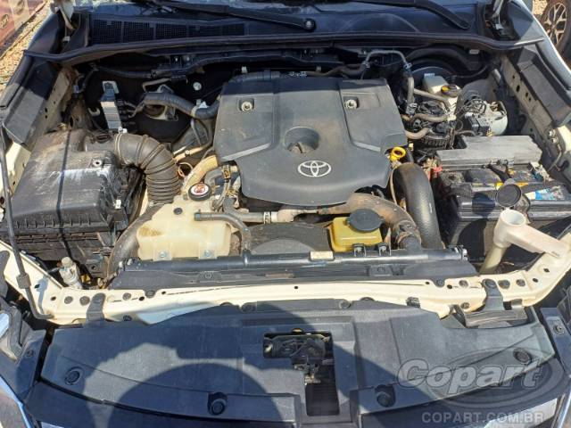 2017 TOYOTA HILUX SW4 