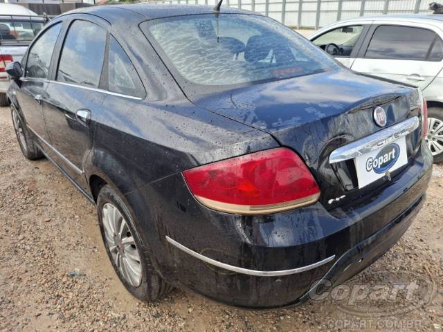 2015 FIAT LINEA 