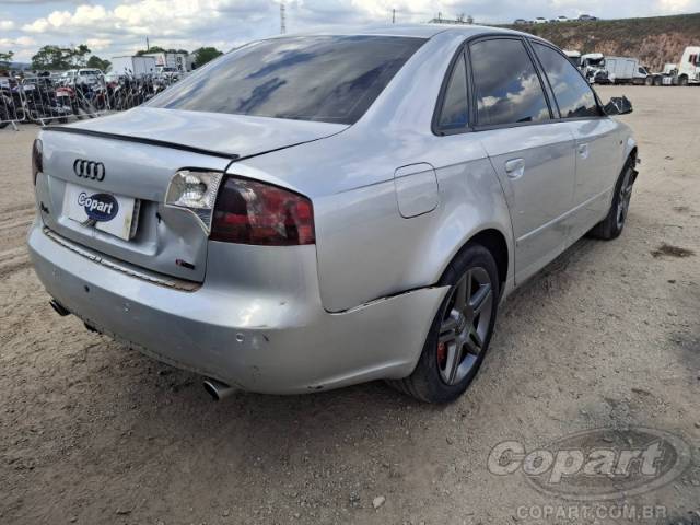 2005 AUDI A4 