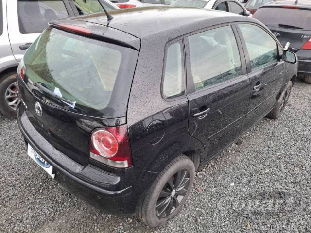 2011 VOLKSWAGEN POLO 