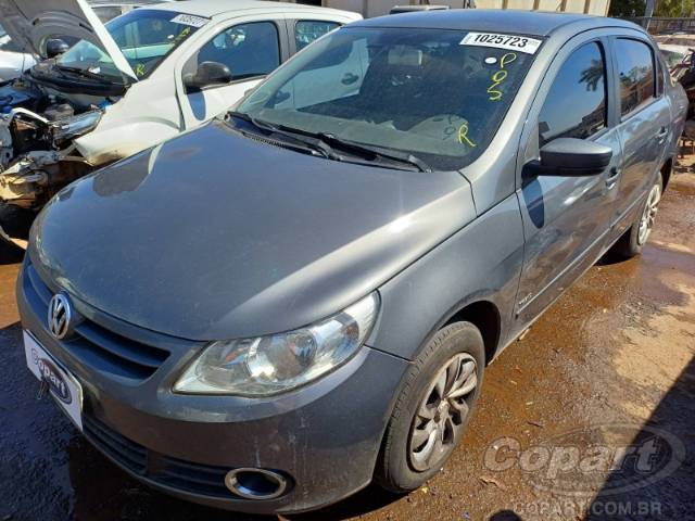 2011 VOLKSWAGEN VOYAGE 