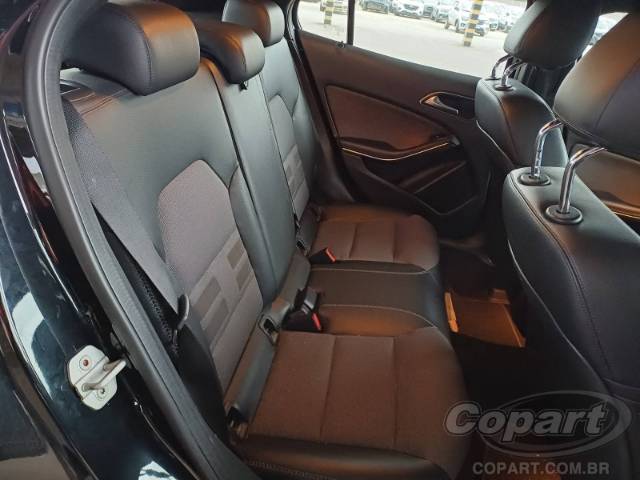 2015 MERCEDES BENZ GLA 