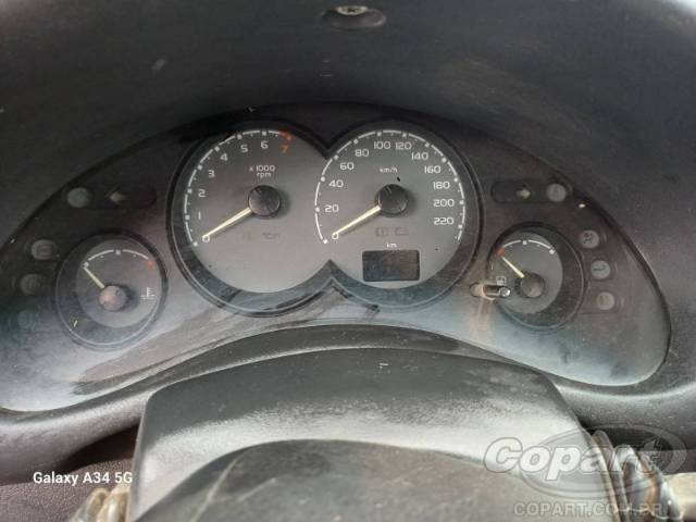 2004 CHEVROLET CORSA SEDAN 