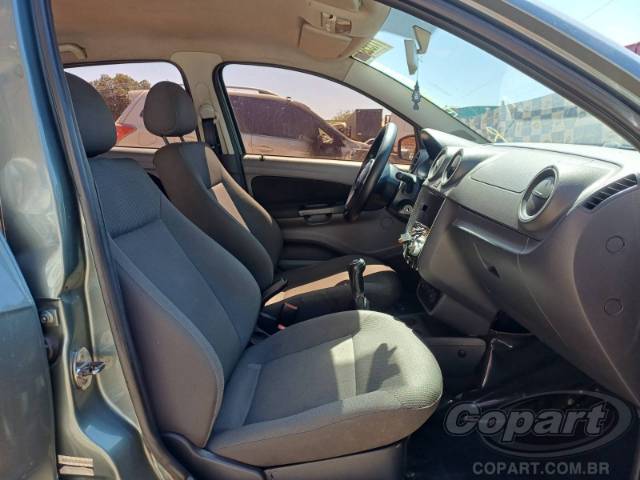 2010 VOLKSWAGEN GOL 