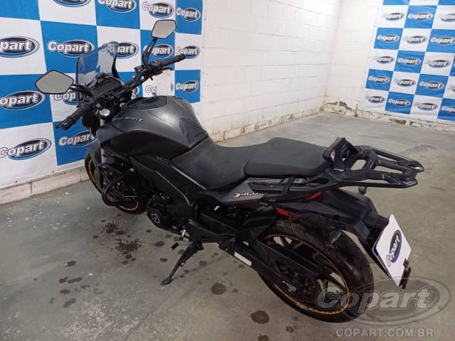 2025 BAJAJ DOMINAR 