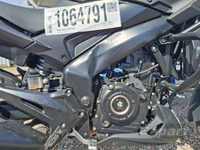 2025 BAJAJ DOMINAR 