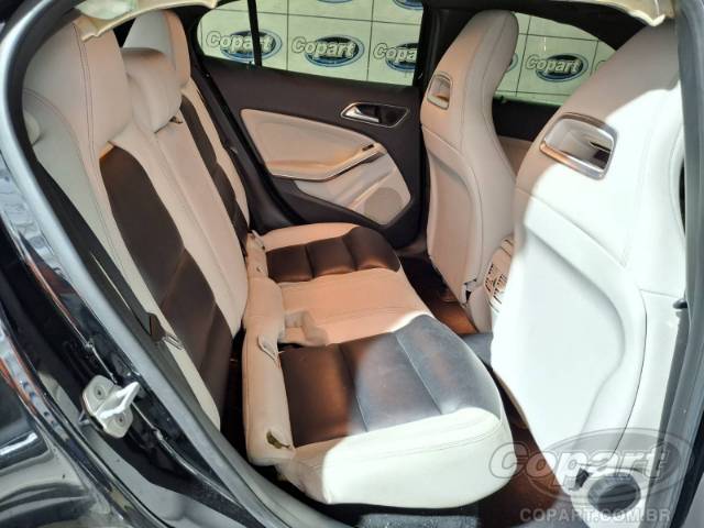 2015 MERCEDES BENZ GLA 