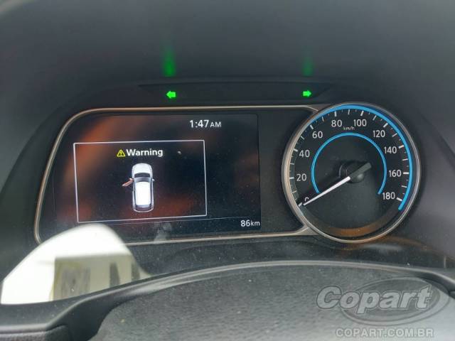 2022 NISSAN LEAF 