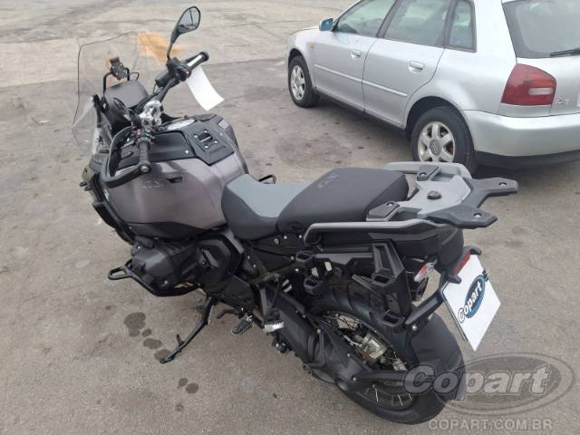 2026 BMW R 1300 