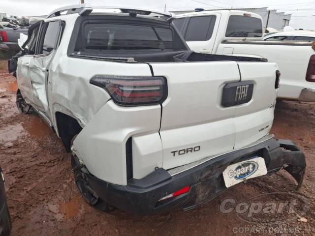 2026 FIAT TORO 