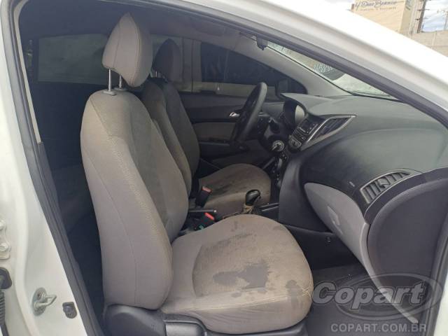 2016 HYUNDAI HB20S 