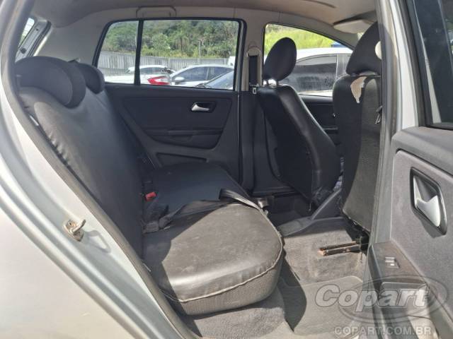 2013 VOLKSWAGEN FOX 