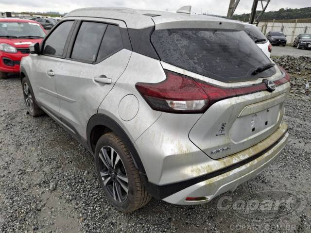 2023 NISSAN KICKS 