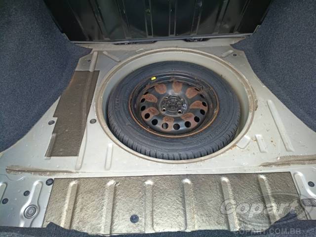 2013 VOLKSWAGEN VOYAGE 