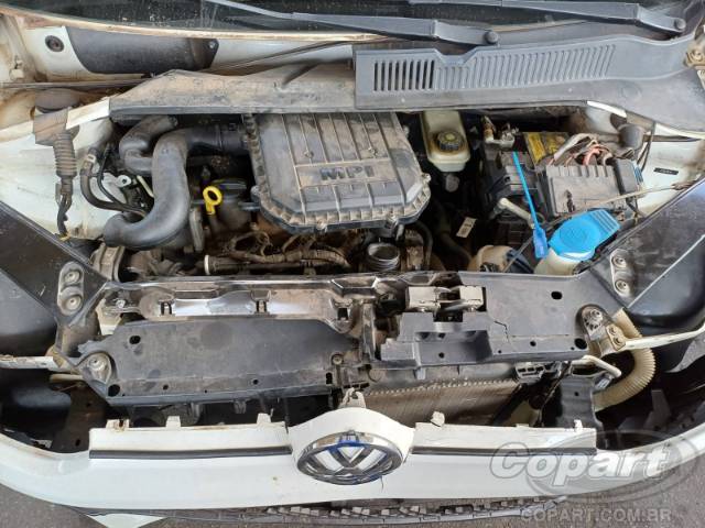 2015 VOLKSWAGEN UP 
