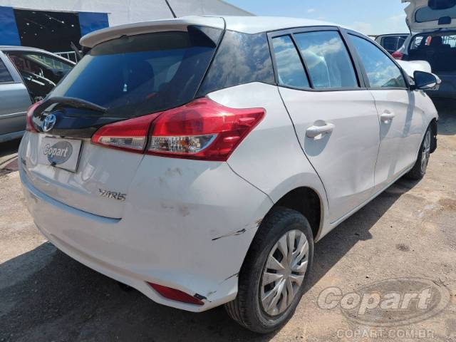 2024 TOYOTA YARIS 