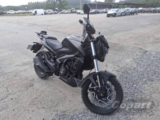 2025 BAJAJ DOMINAR 