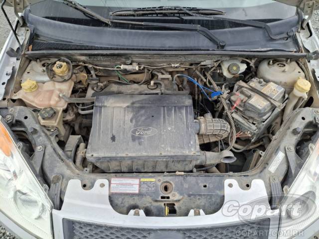 2009 FORD FIESTA SEDAN 