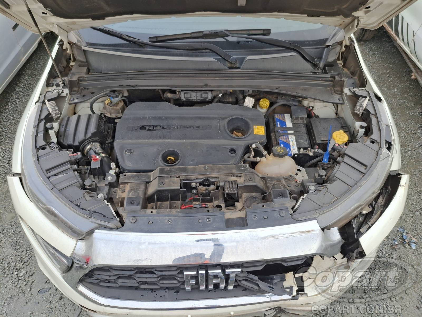 Foto 7 de 15: 2022 FIAT TORO