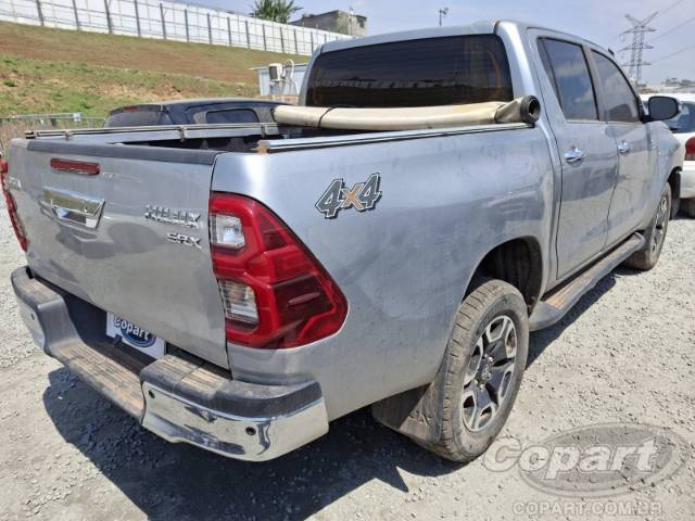 2024 TOYOTA HILUX CD 