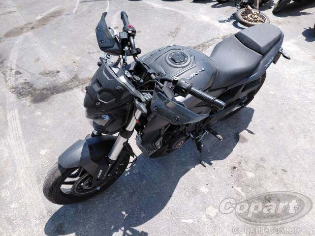 2025 BAJAJ DOMINAR 
