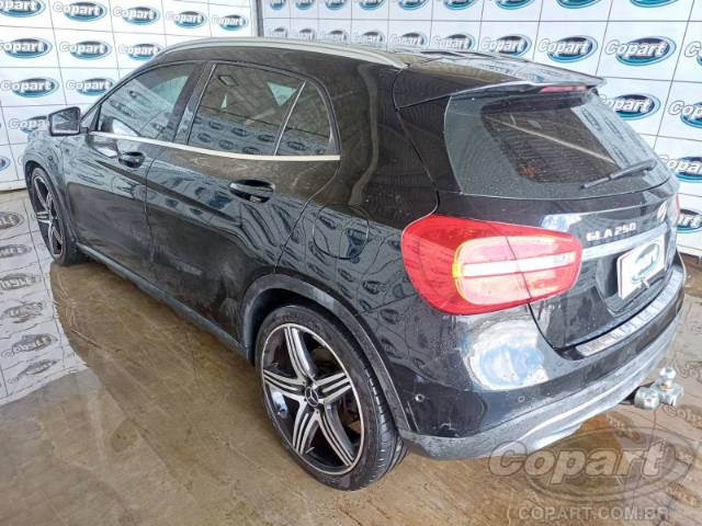 2015 MERCEDES BENZ GLA 