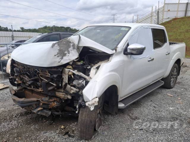 2021 NISSAN FRONTIER CD 