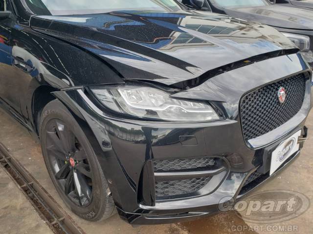 2017 JAGUAR F-PACE 