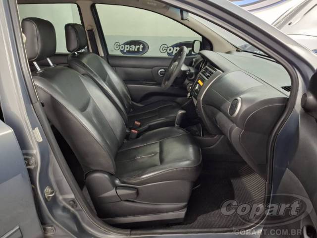 2012 NISSAN GRAND LIVINA 