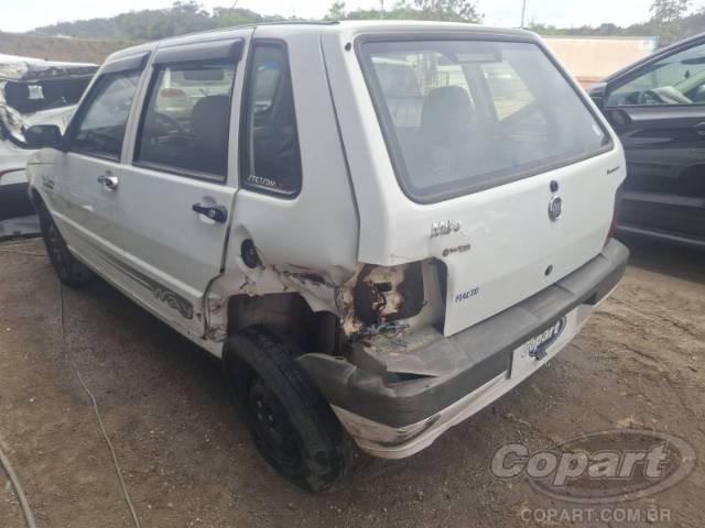 2013 FIAT UNO 