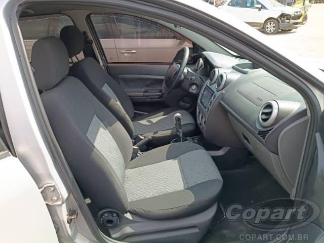 2014 FORD FIESTA 