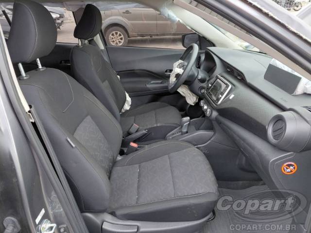 2024 NISSAN KICKS 