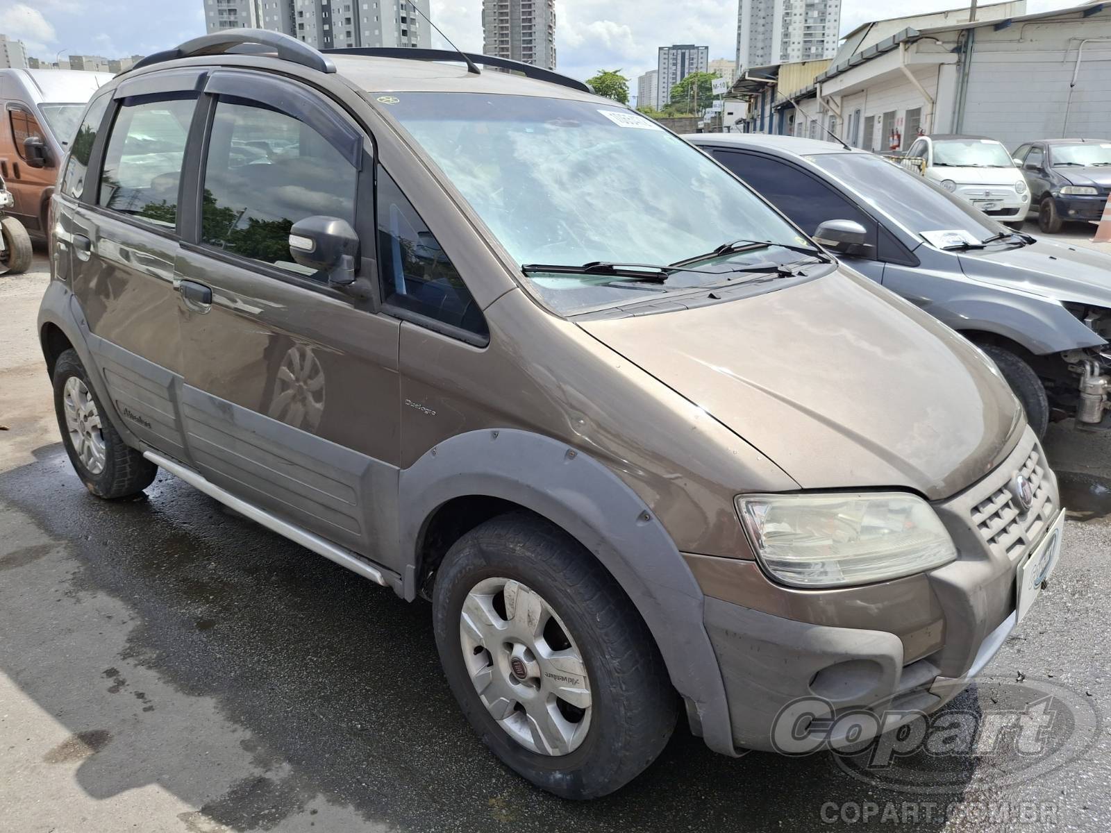 Veículo Fiat Idea FIAT IDEA ADVENTURE LOCKER DUALOGIC 1.8 2010 2010 em leilão