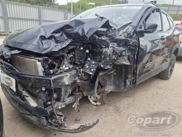 2025 CHEVROLET TRACKER 