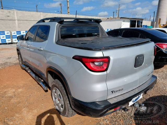 2017 FIAT TORO 