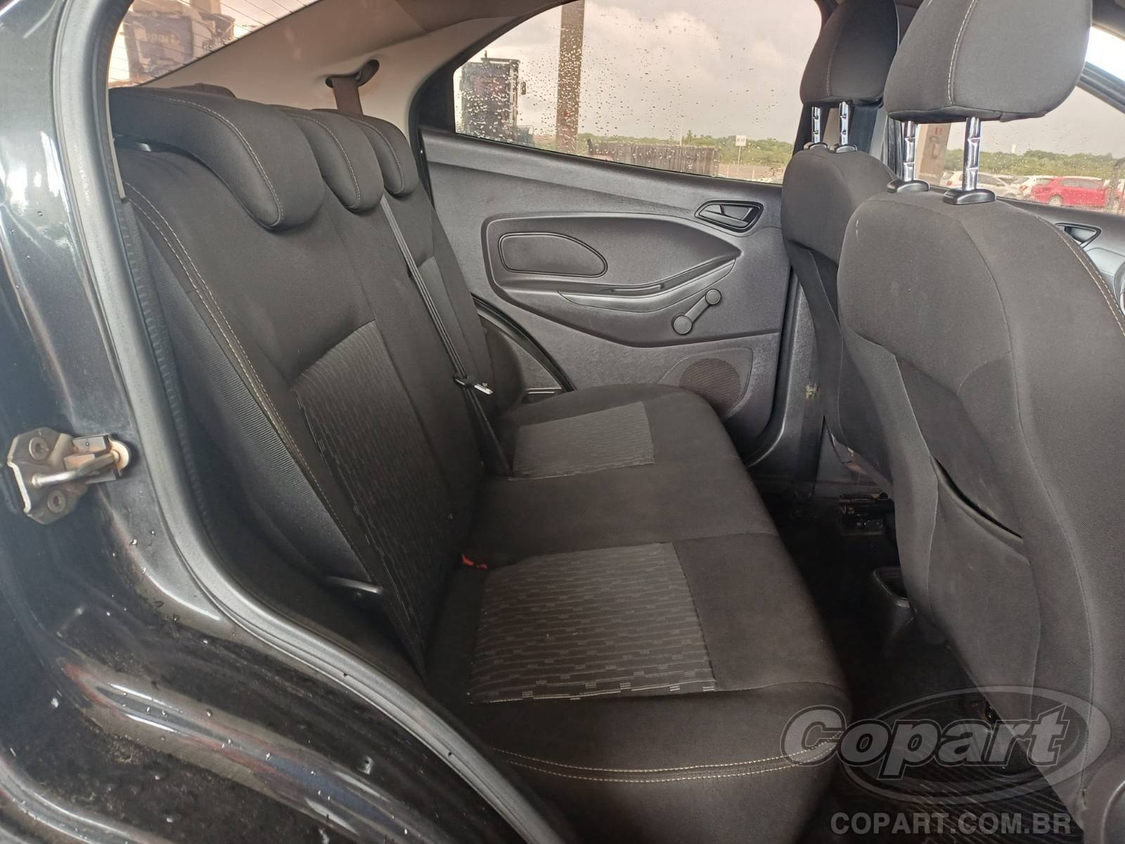 Foto 6 de 10: 2018 FORD KA SEDAN