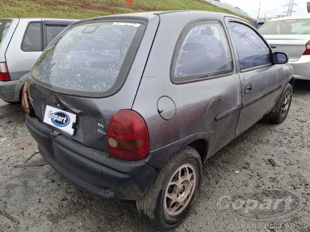 1996 CHEVROLET CORSA 