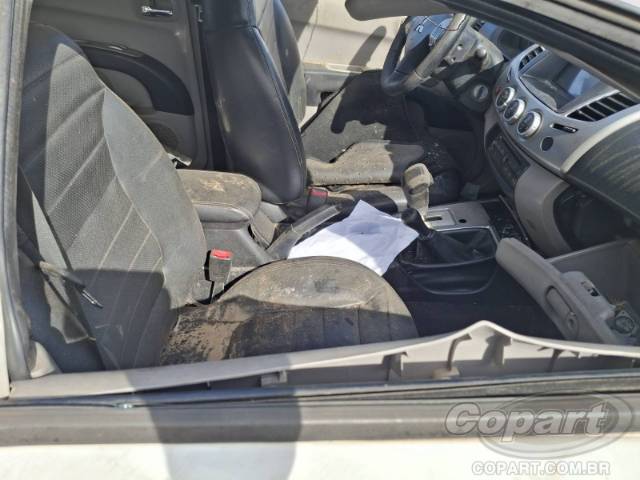 2015 MITSUBISHI L200 TRITON 