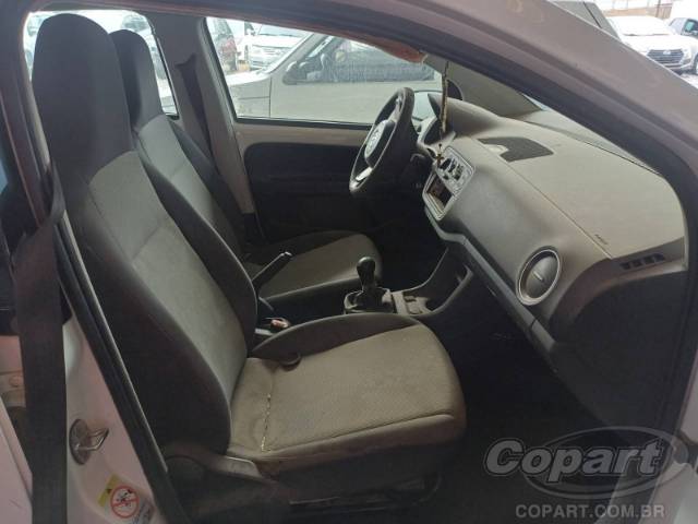 2016 VOLKSWAGEN UP 