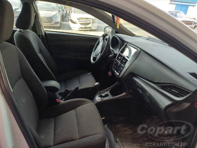 2024 TOYOTA YARIS SEDA 