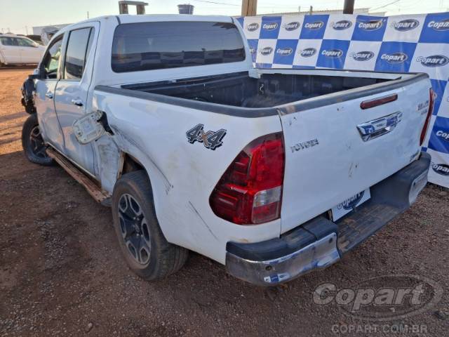2022 TOYOTA HILUX CD 