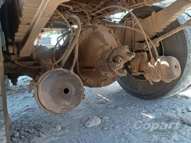 2013 VOLKSWAGEN CONSTELLATION 