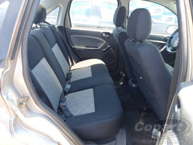 2009 FORD FIESTA SEDAN 