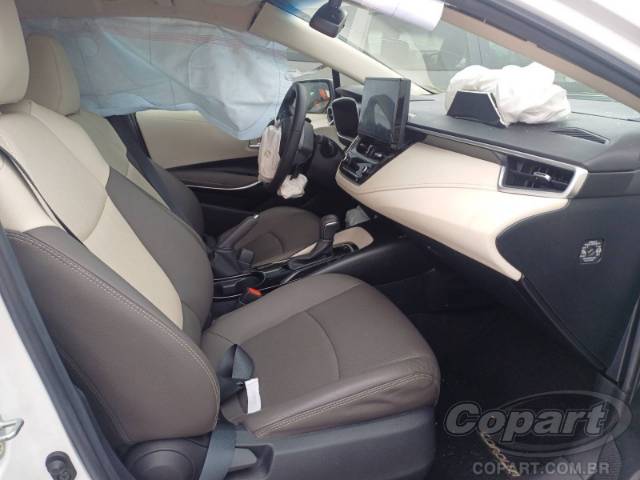 2025 TOYOTA COROLLA 