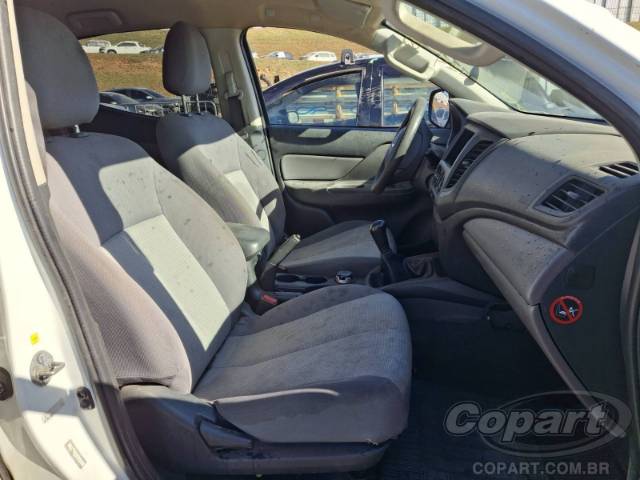 2023 MITSUBISHI L200 TRITON 