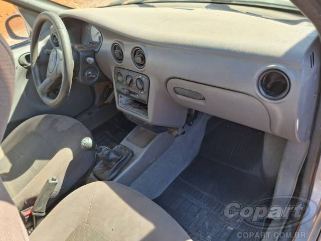 2001 CHEVROLET CELTA 
