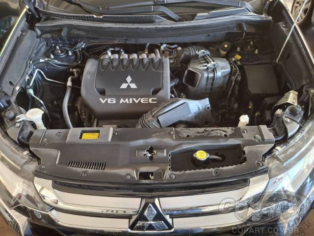 2018 MITSUBISHI OUTLANDER 