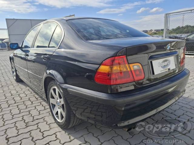 2002 BMW SERIE 3 