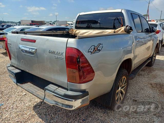 2020 TOYOTA HILUX CD 