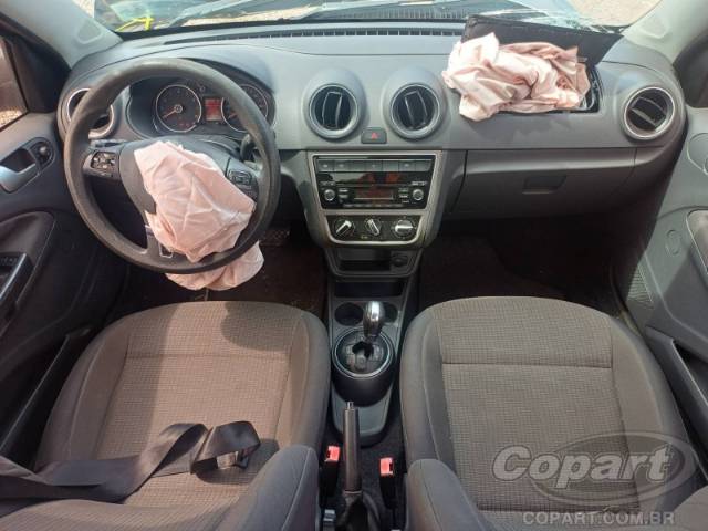 2014 VOLKSWAGEN VOYAGE 